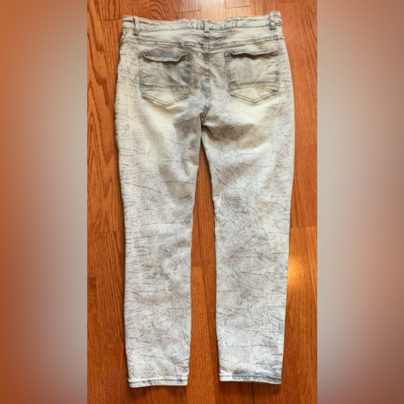Blind Trust, men’s distressed jeans. - Picture 2 of 7